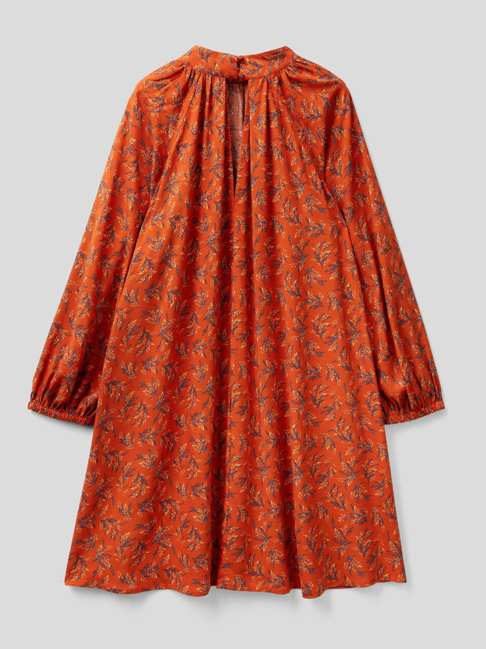 Patterned dress in sustainable viscose image number 2