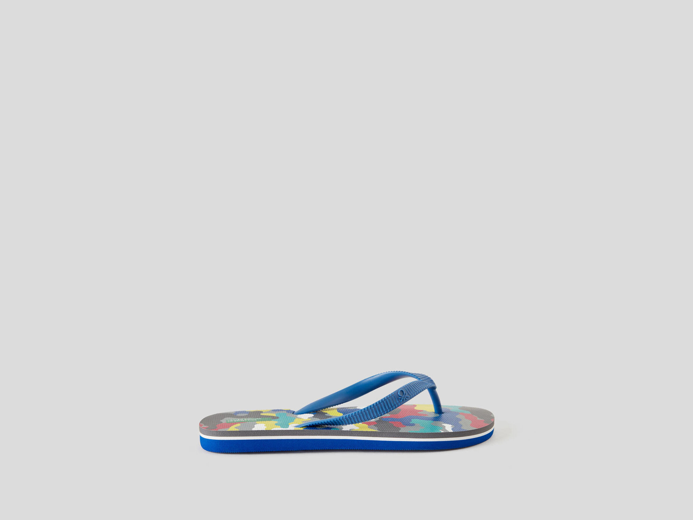 Pattern print flip-flops image number null
