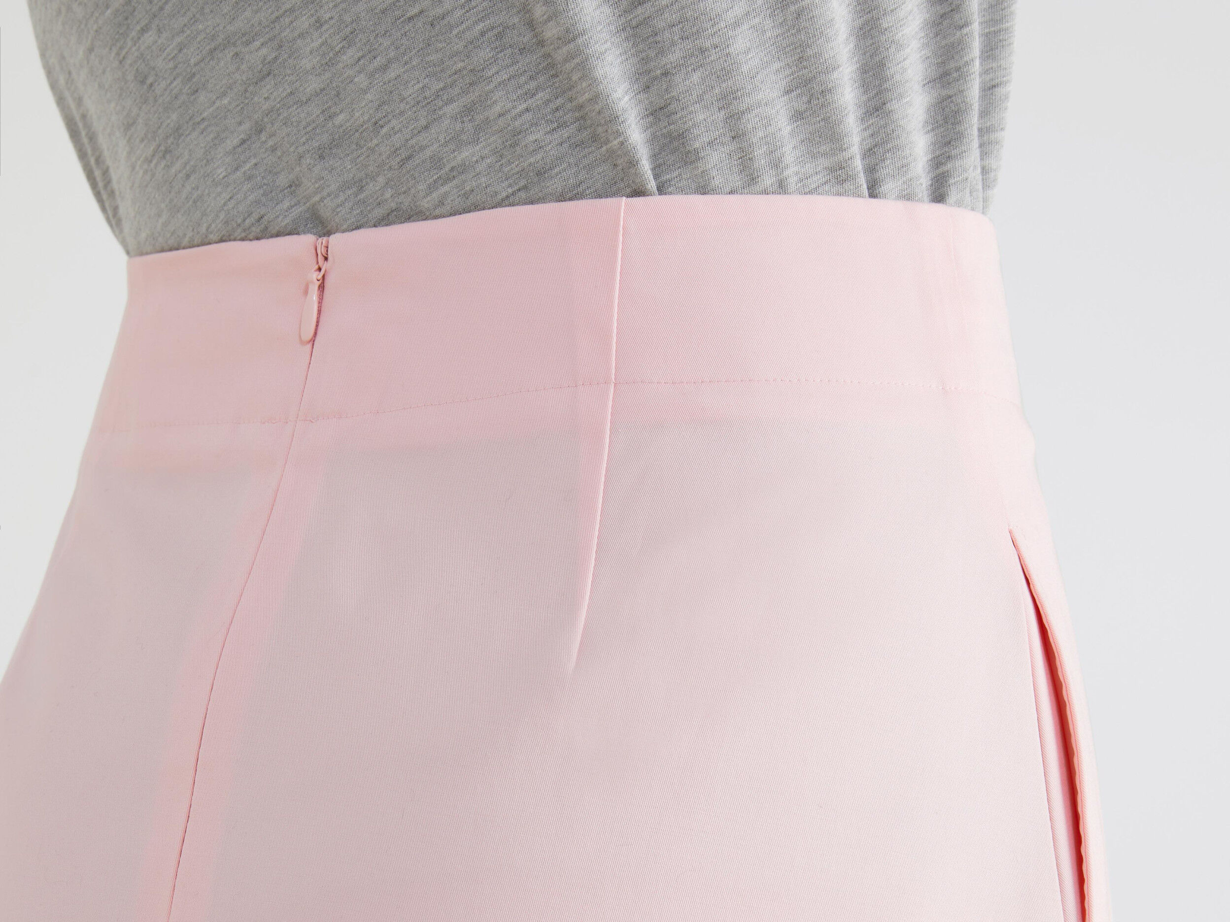 pink skirt zipper