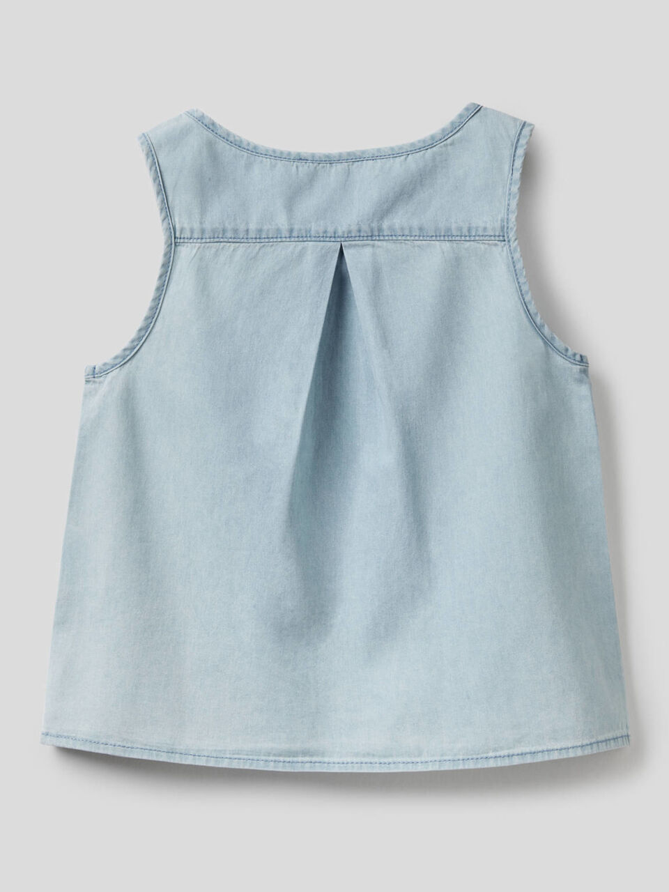 Sleeveless blouse with knot image number null