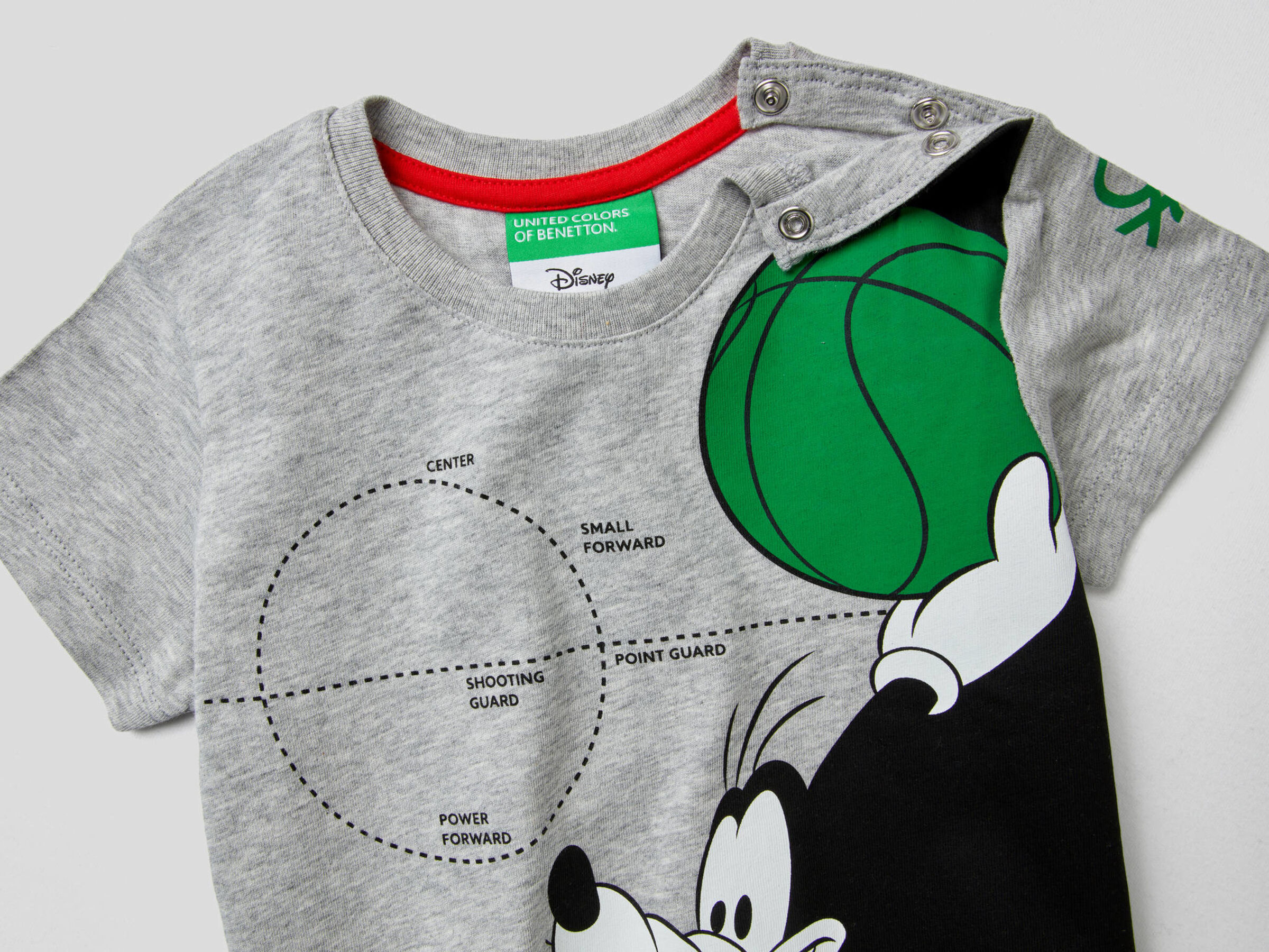 100% cotton t-shirt with Disney print image number null